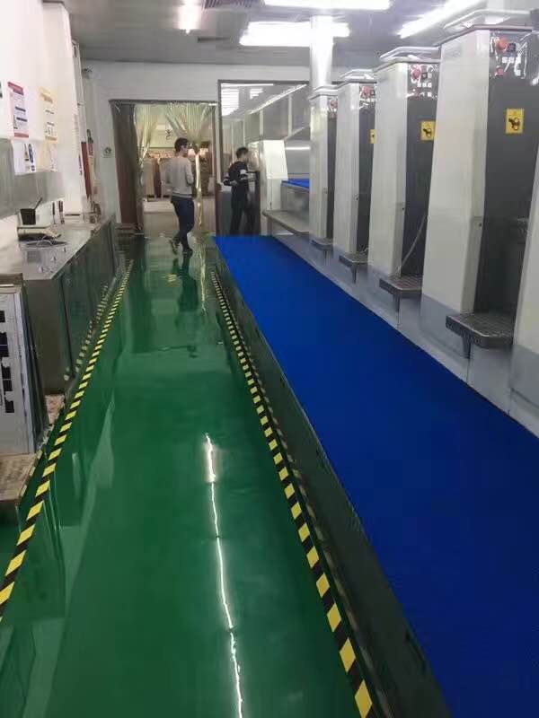 Small-batch Customization